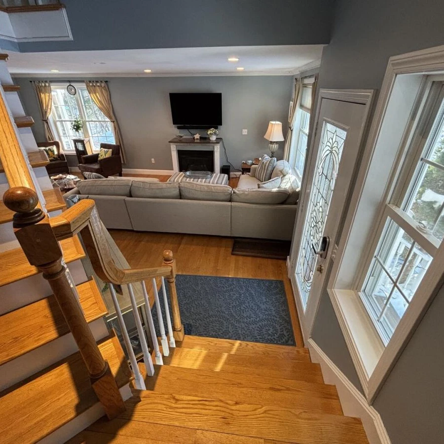 Jean Knapp Rentals-Half-Acre Coastal Retreat- Hot tub and walk to town!-image-3
