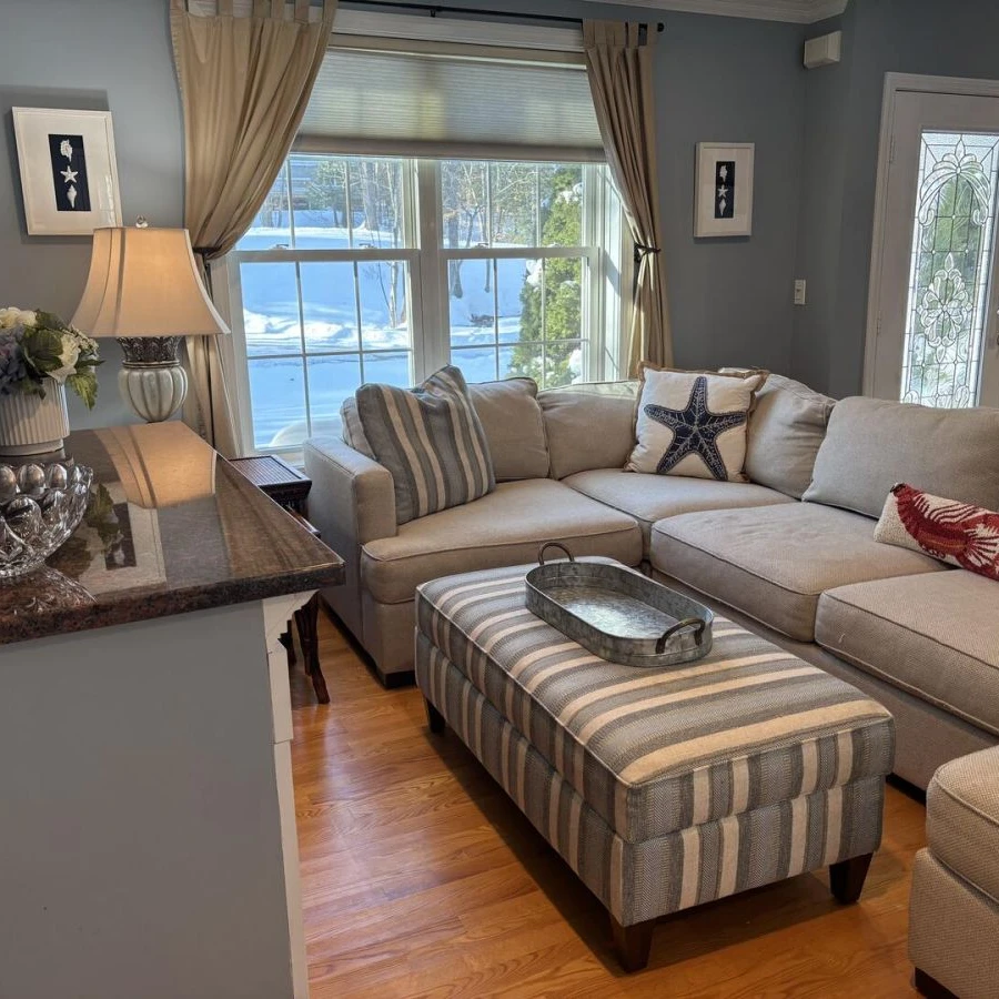 Jean Knapp Rentals-Half-Acre Coastal Retreat- Hot tub and walk to town!-image-5