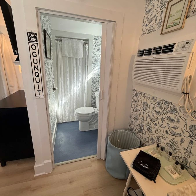 Jean Knapp Rentals-The Marginal Way Cottage-image-13