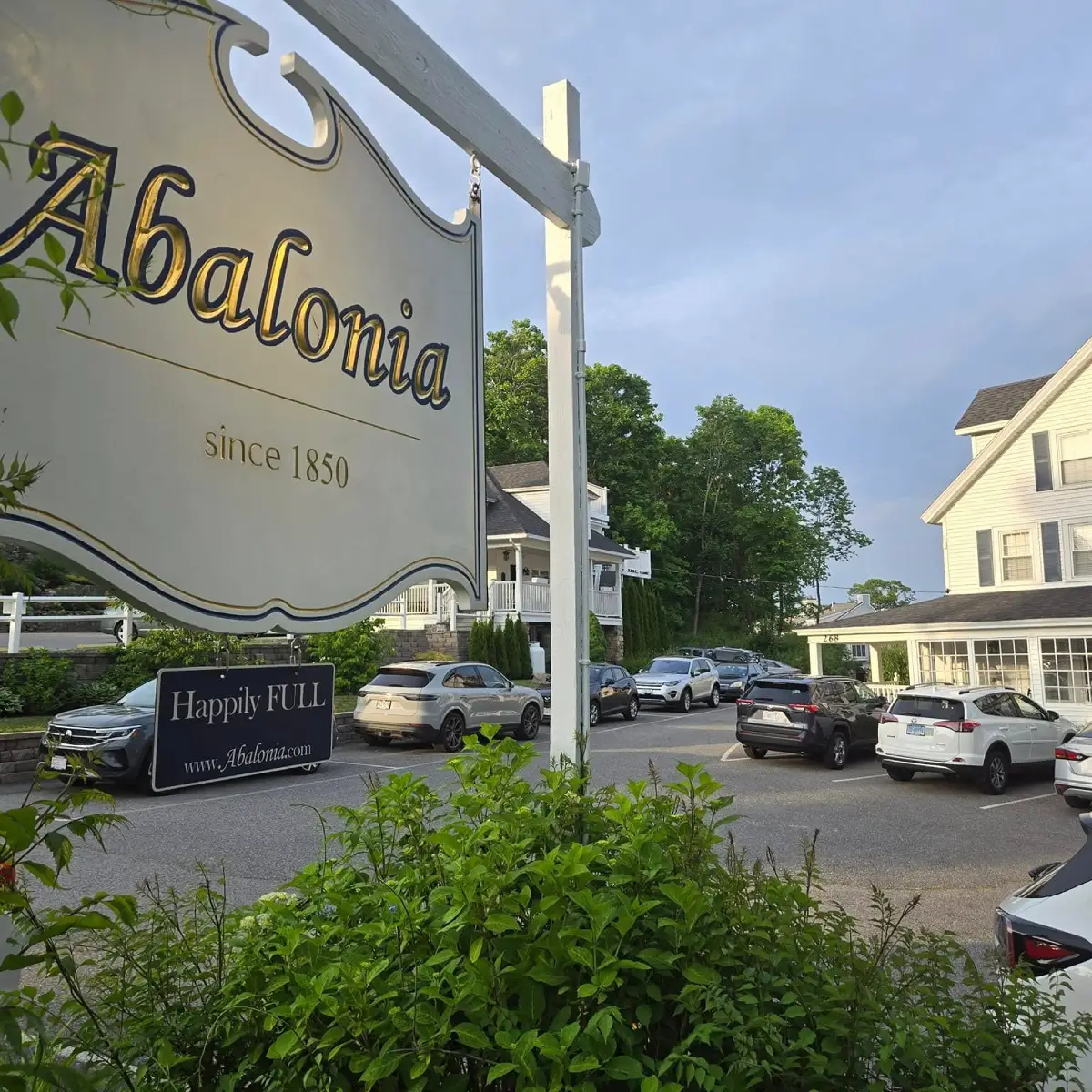 Abalonia Inn
