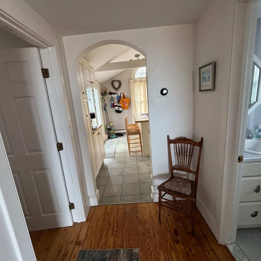 Jean Knapp Rentals-Bayview- 4Bedroom Footbridge Beach Family Home with Hot Tub!-image-14