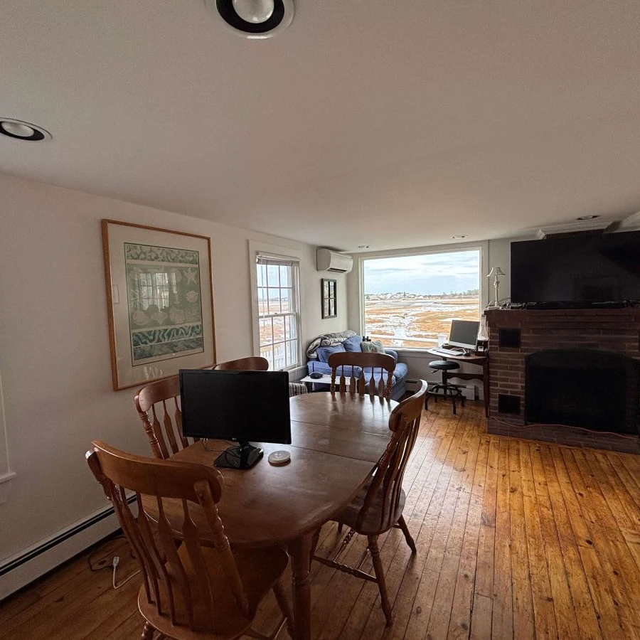 Jean Knapp Rentals-Bayview- 4Bedroom Footbridge Beach Family Home with Hot Tub!-image-17