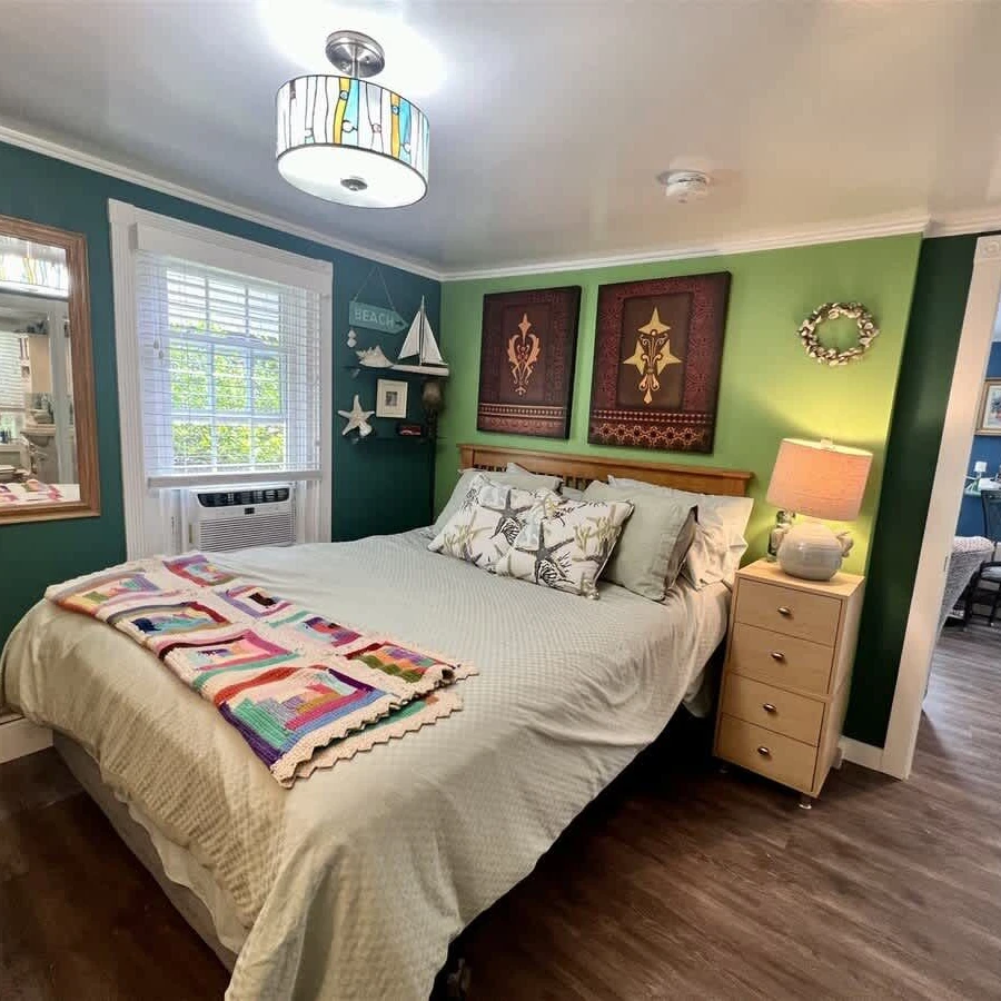 Jean Knapp Rentals-The Berwick Road Bungalow-image-11