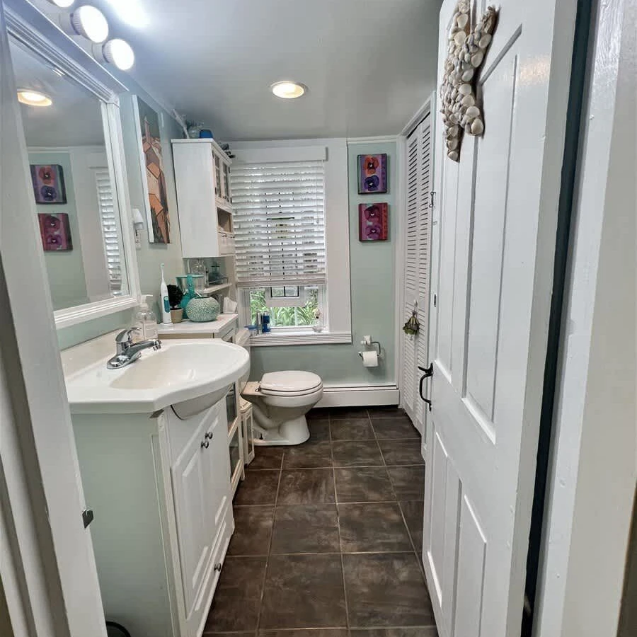 Jean Knapp Rentals-The Berwick Road Bungalow-image-13