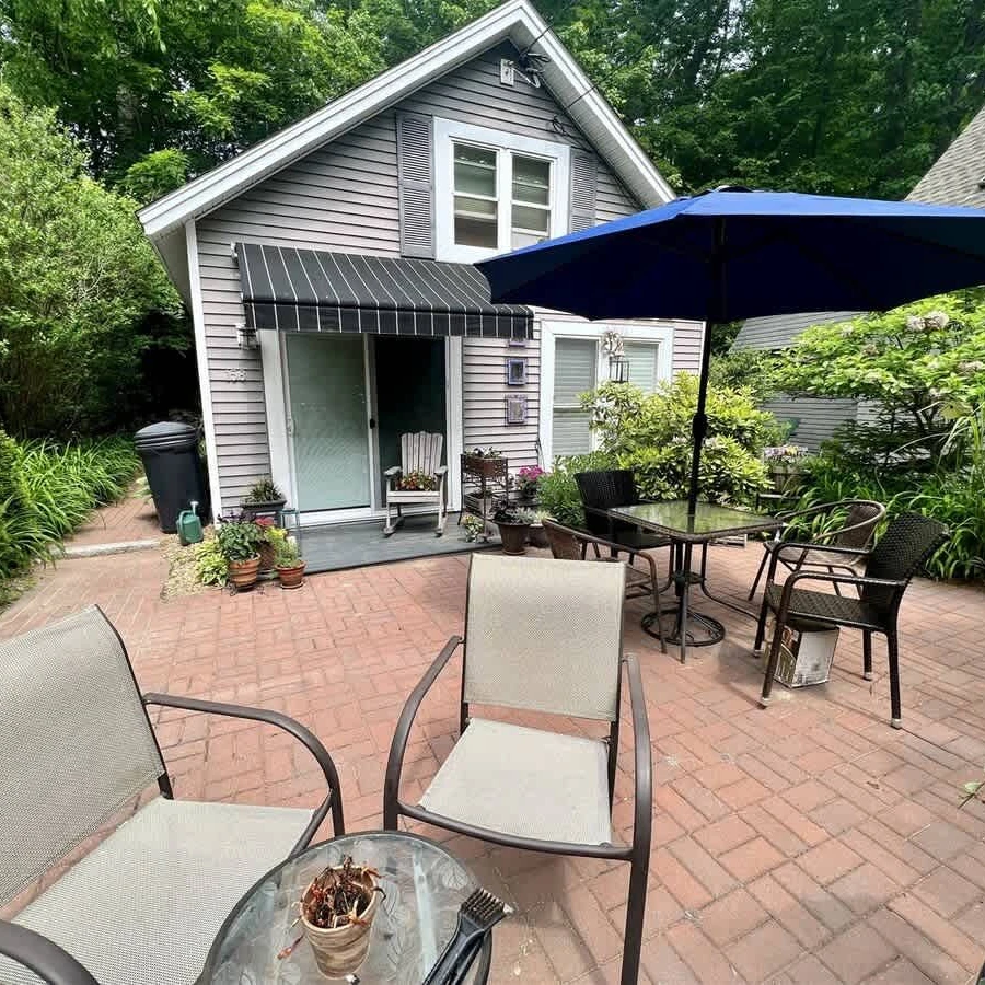 Jean Knapp Rentals-The Berwick Road Bungalow-image-17