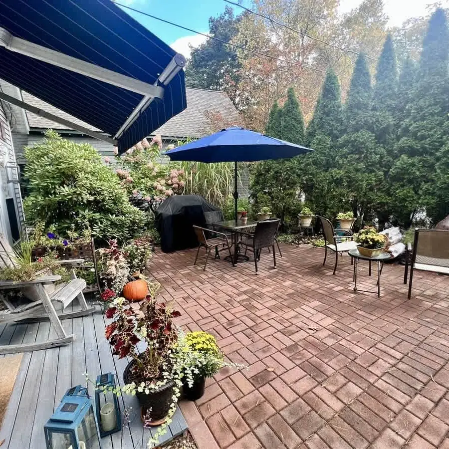 Jean Knapp Rentals-The Berwick Road Bungalow-image-25