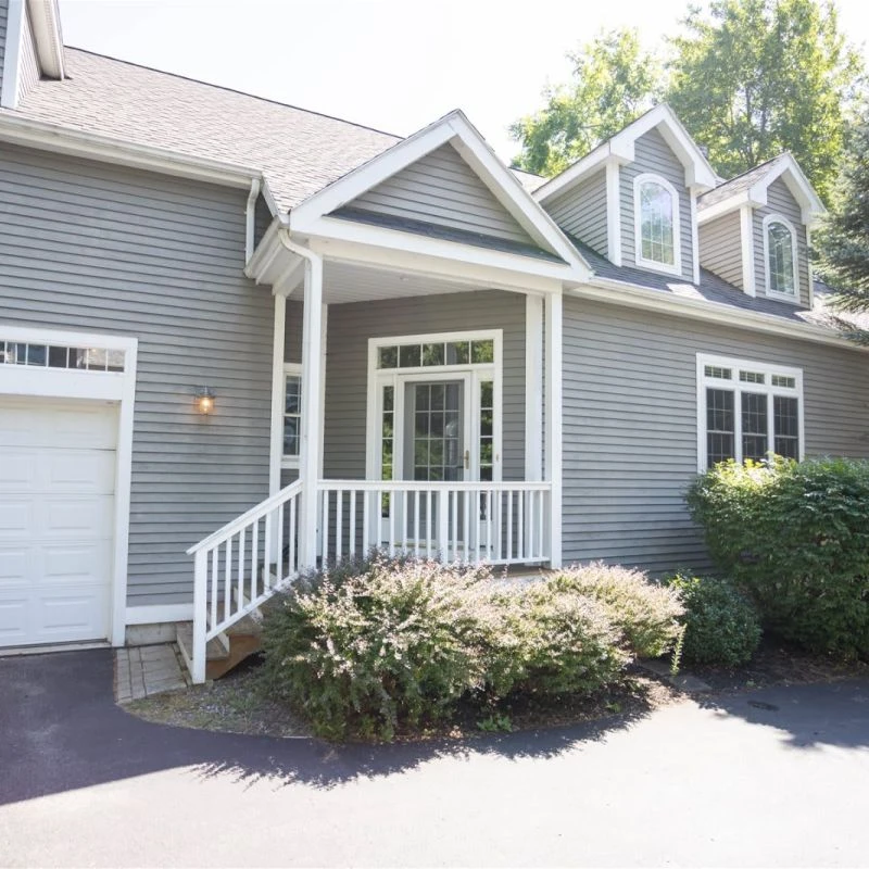 Jean Knapp Rentals-Magnificent Six Bedroom Ogunquit Estate!-image-29