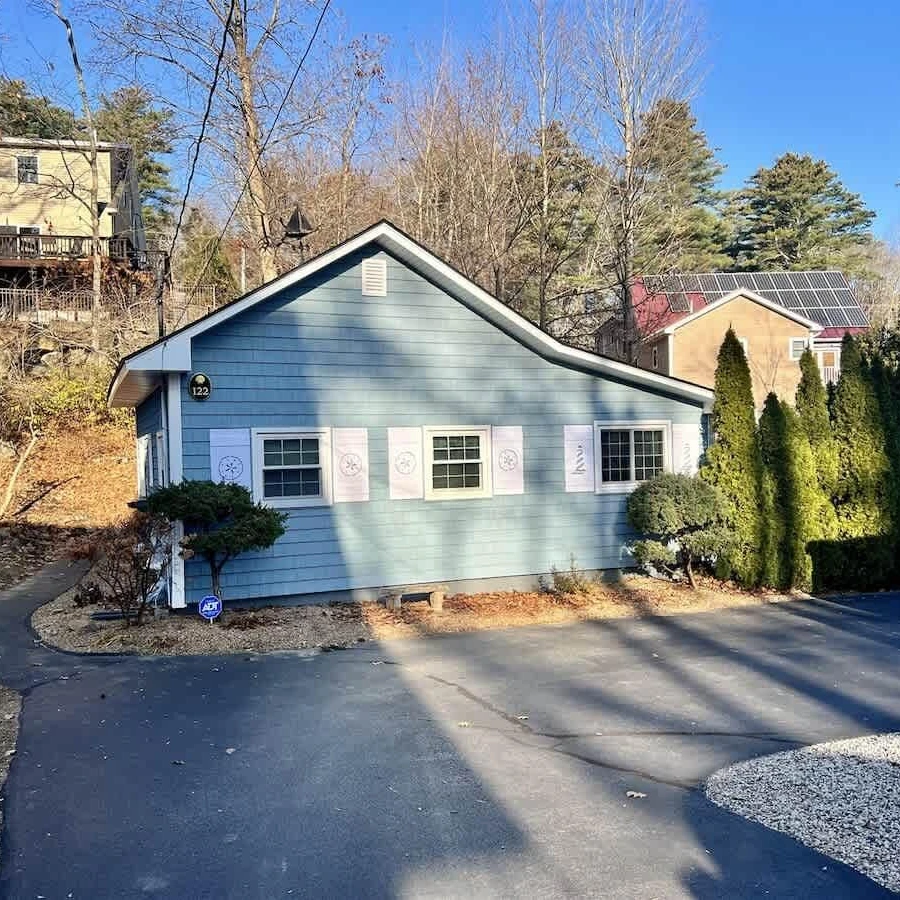 Charming Cottage Nestled Amongst Trees