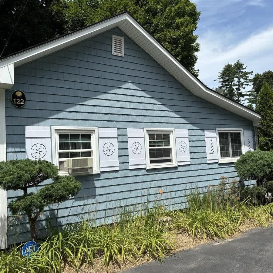 Jean Knapp Rentals-Ogunquit's Cottage! -image-2