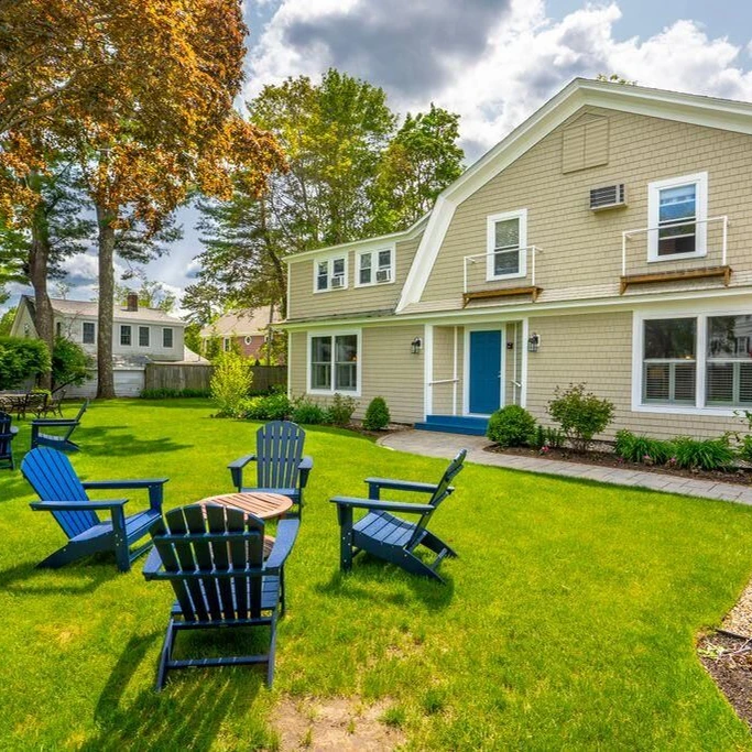 Jean Knapp Rentals-Beautiful inn, Lighthouse Landing. #3 Sea Glass-image-18