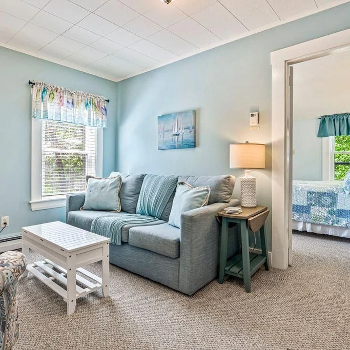 Jean Knapp Rentals-Beautiful inn, Lighthouse Landing. #3 Sea Glass-image-2