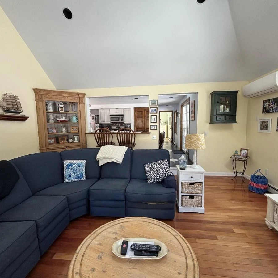 Jean Knapp Rentals-Meadow Lane -Bar and Pool-image-23