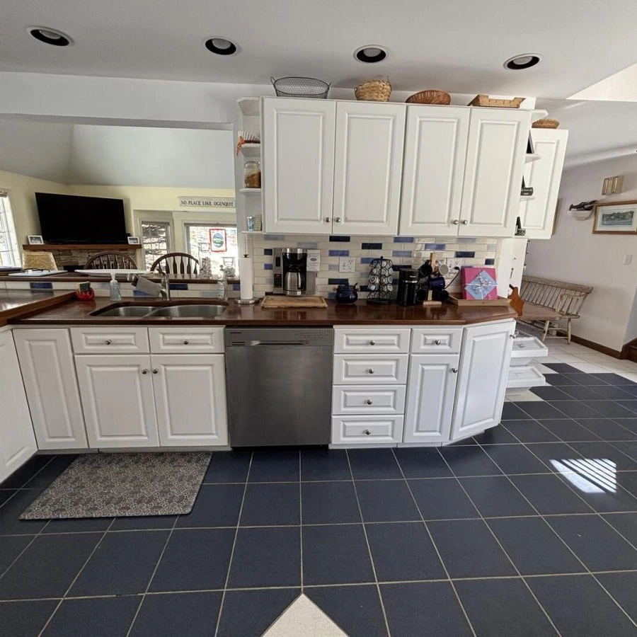 Jean Knapp Rentals-Meadow Lane -Bar and Pool-image-24