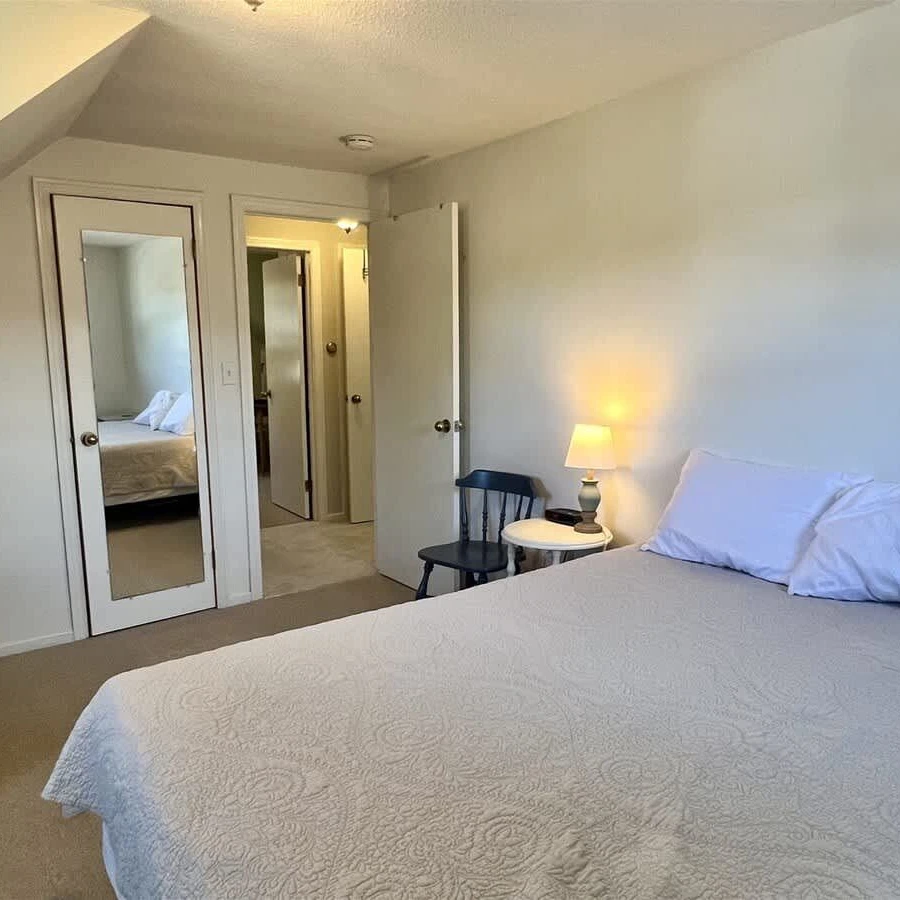 Jean Knapp Rentals-24 Riverbank Road. Footbridge Beach 5 bedroom Family Cape!-image-28