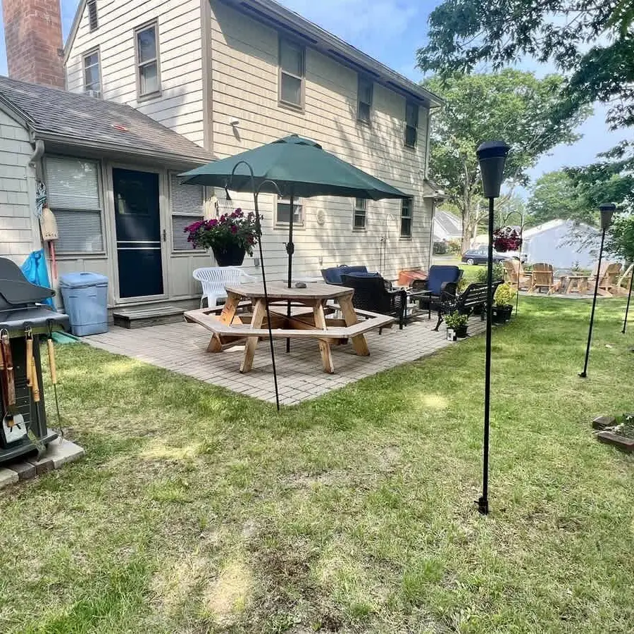 Jean Knapp Rentals-24 Riverbank Road. Footbridge Beach 5 bedroom Family Cape!-image-37