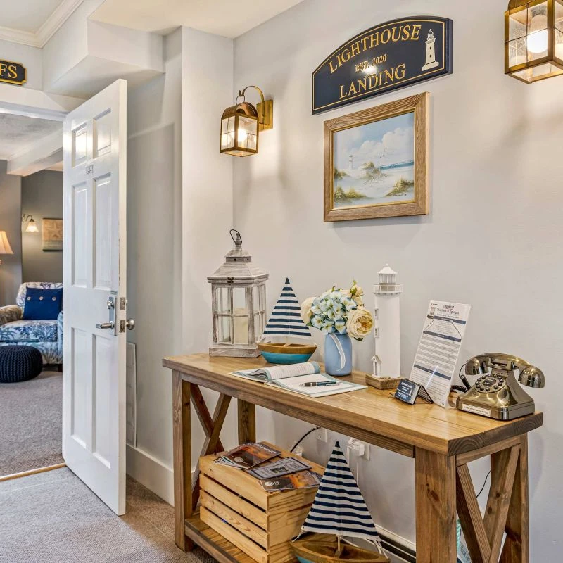 Jean Knapp Rentals-Beautiful inn, Lighthouse Landing. #1 Ocean Cove-image-24