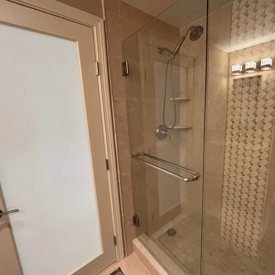 Jean Knapp Rentals-Ocean Towers Condo #114-image-13