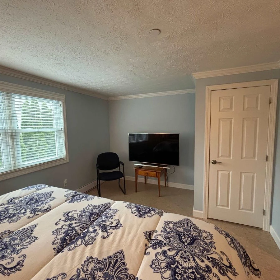 Jean Knapp Rentals-Ocean Towers Condo #114-image-16