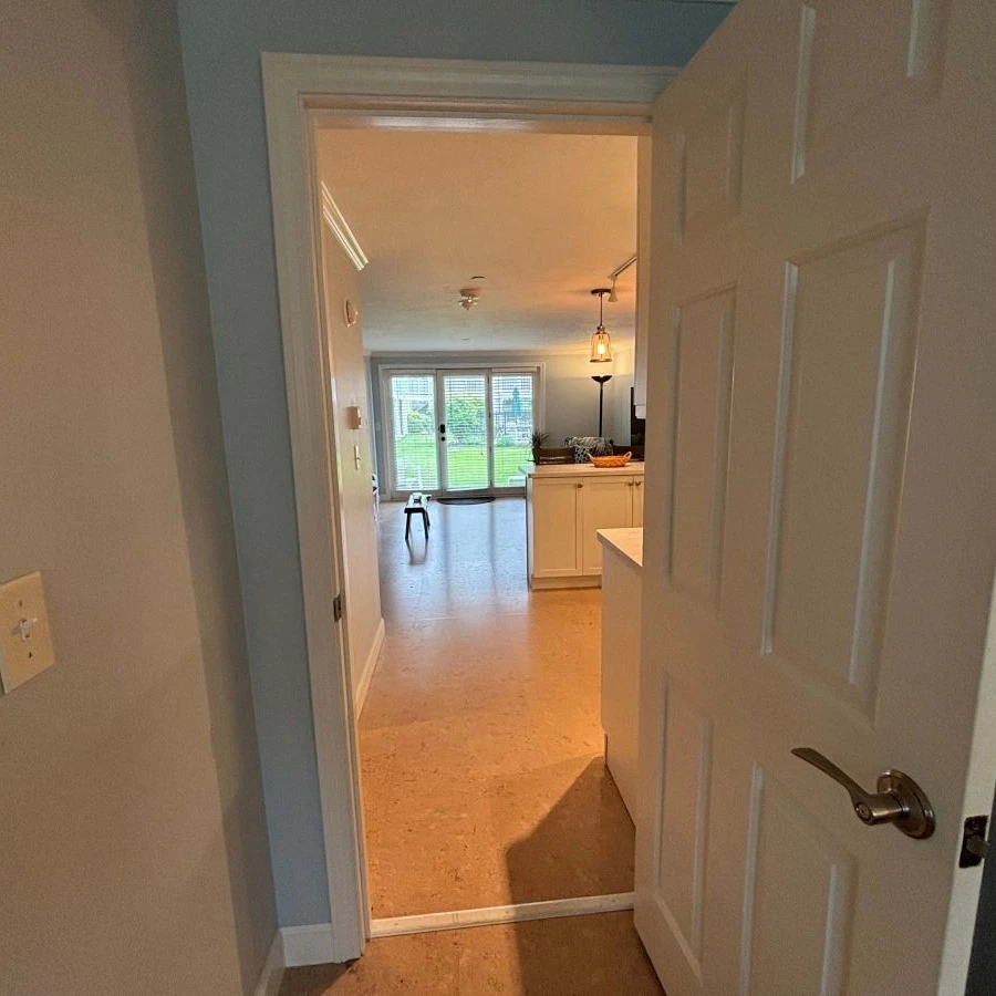 Jean Knapp Rentals-Ocean Towers Condo #114-image-18