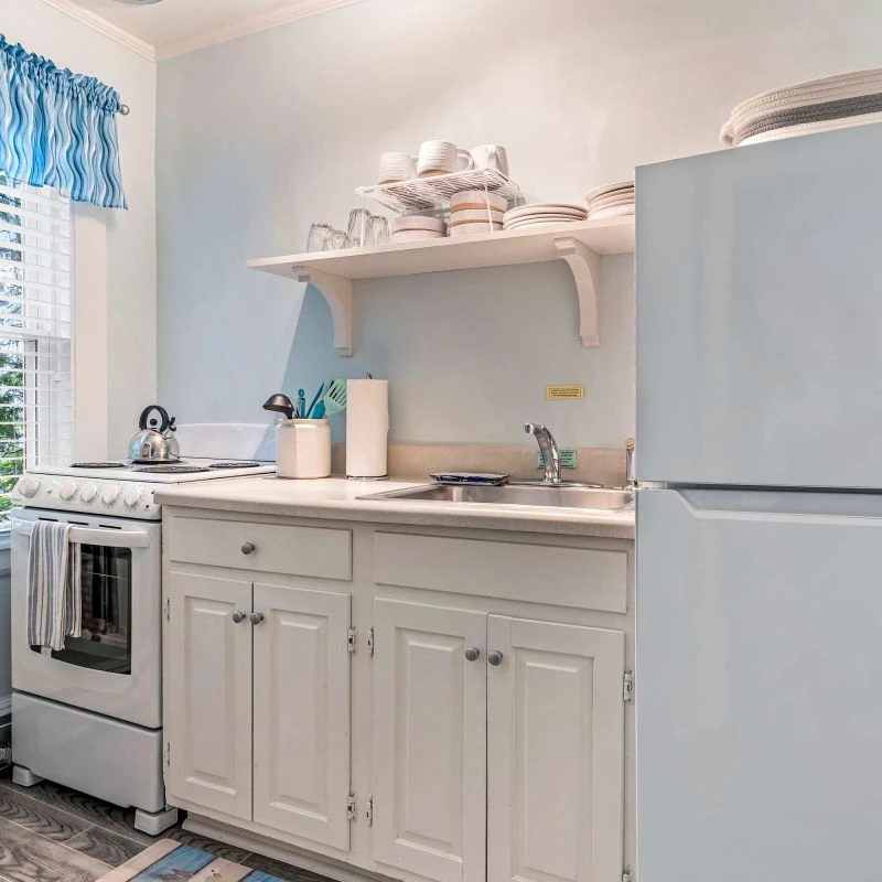 Jean Knapp Rentals-Beautiful Inn, Lighthouse Landing. Sleeps 18-20-image-99