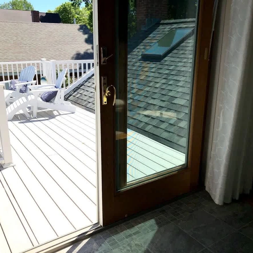 Private deck for 2 adults only