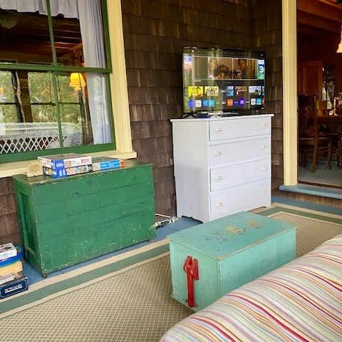 Jean Knapp Rentals-The Lincoln Cottage - 1905 Shingle Style Cottage-image-24