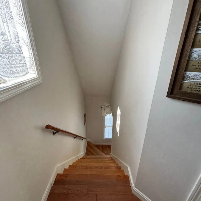 Jean Knapp Rentals-Highland Ave -Ogunquit Beach Town Rental -  Walk to town with your family and Fur baby!-image-28