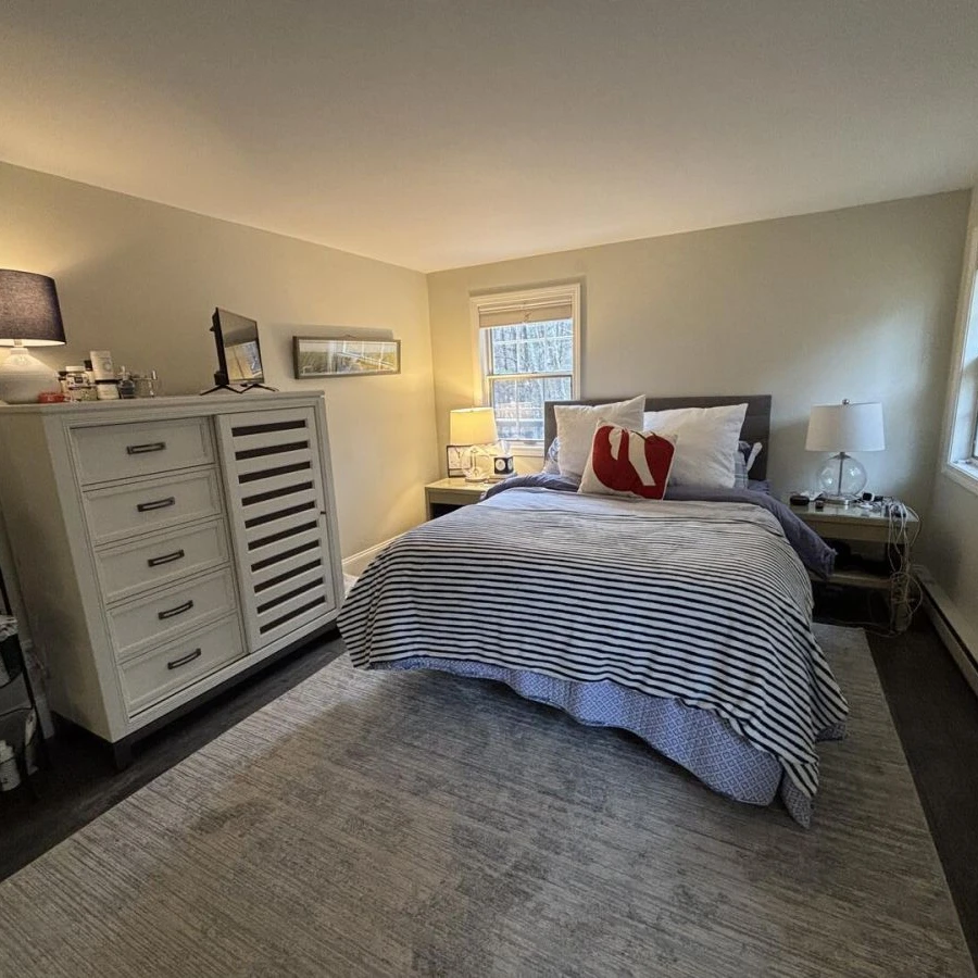 Jean Knapp Rentals-4bd Ocean Meadows Townhouse in Ogunquit with Pool. -image-19