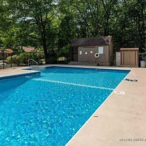 Jean Knapp Rentals-4bd Ocean Meadows Townhouse in Ogunquit with Pool. -image-36