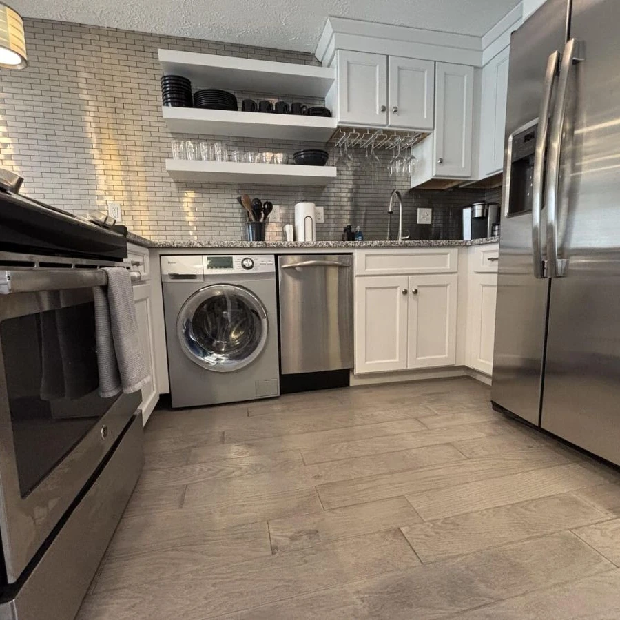 Jean Knapp Rentals-Ocean Towers 116-image-12