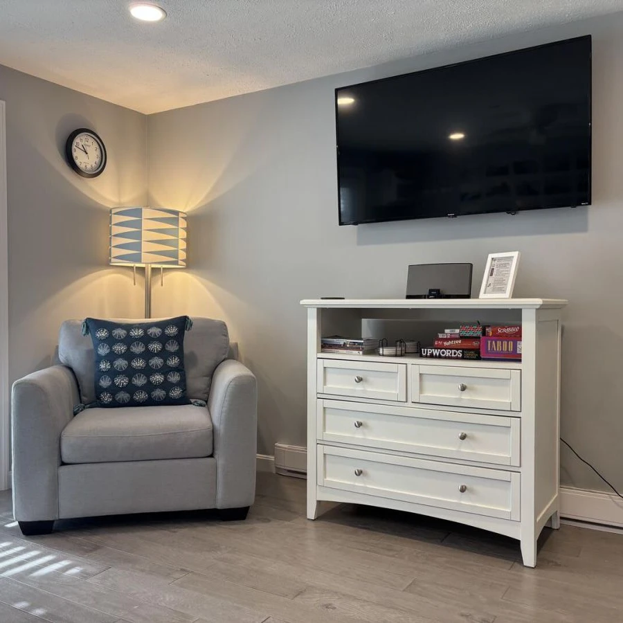 Jean Knapp Rentals-Ocean Towers 116-image-9