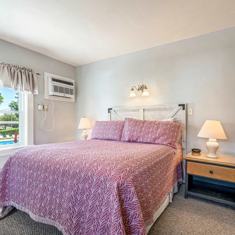 Jean Knapp Rentals-Beautiful inn, Lighthouse Landing. #5 Beach Rose-image-13