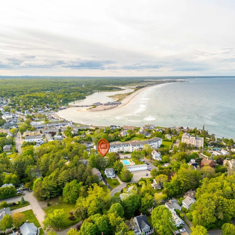Jean Knapp Rentals-Beautiful inn, Lighthouse Landing. #5 Beach Rose-image-32
