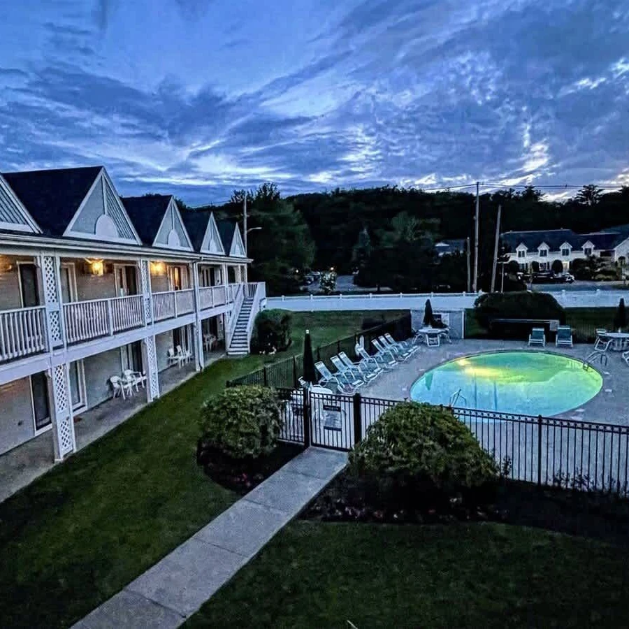 Jean Knapp Rentals-Ocean Towers Condo #111 with access to a Pool!-image-20