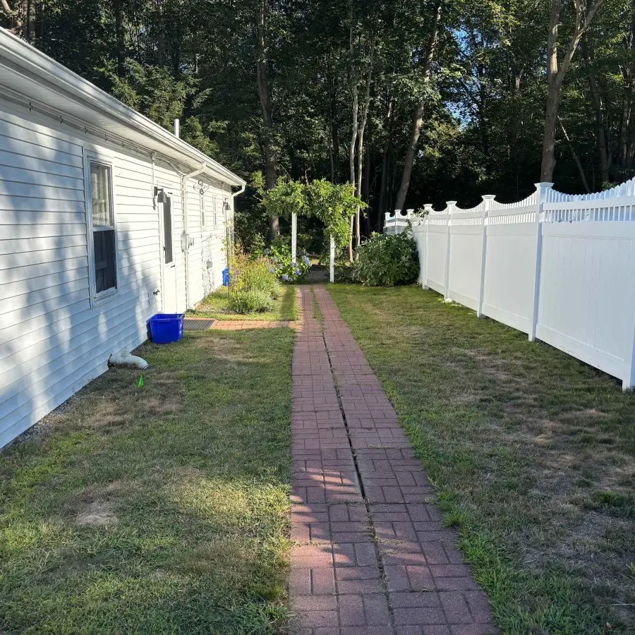 Jean Knapp Rentals-The Dorthea Jacobs Grant Room #4-image-18