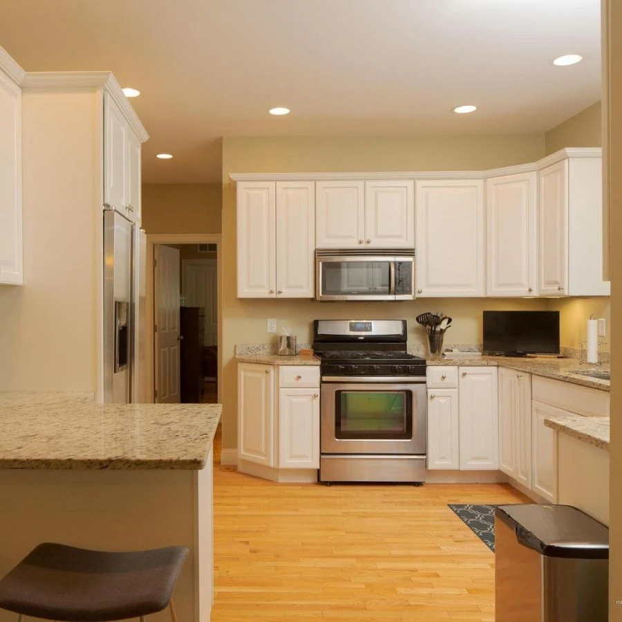 Jean Knapp Rentals-38 Blue Heron, Ogunquit - Walk to town and beach!-image-11