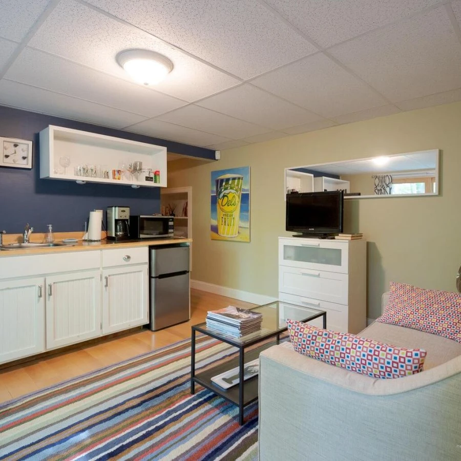 Jean Knapp Rentals-38 Blue Heron, Ogunquit - Walk to town and beach!-image-29