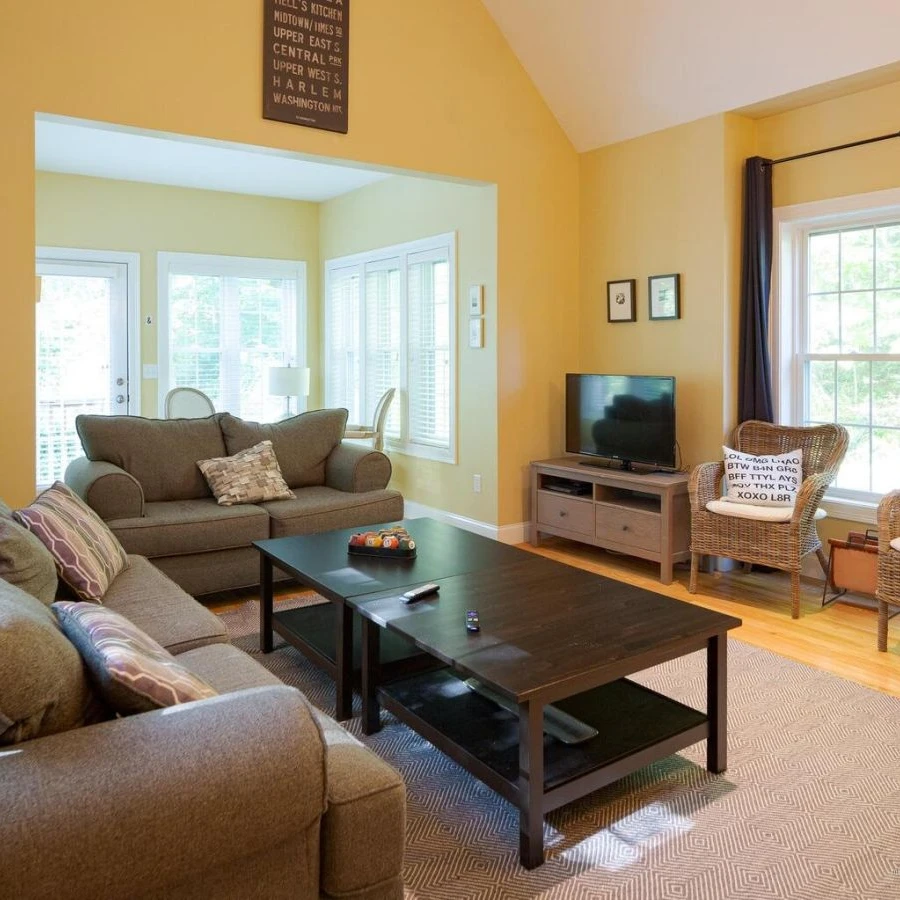 Jean Knapp Rentals-38 Blue Heron, Ogunquit - Walk to town and beach!-image-5