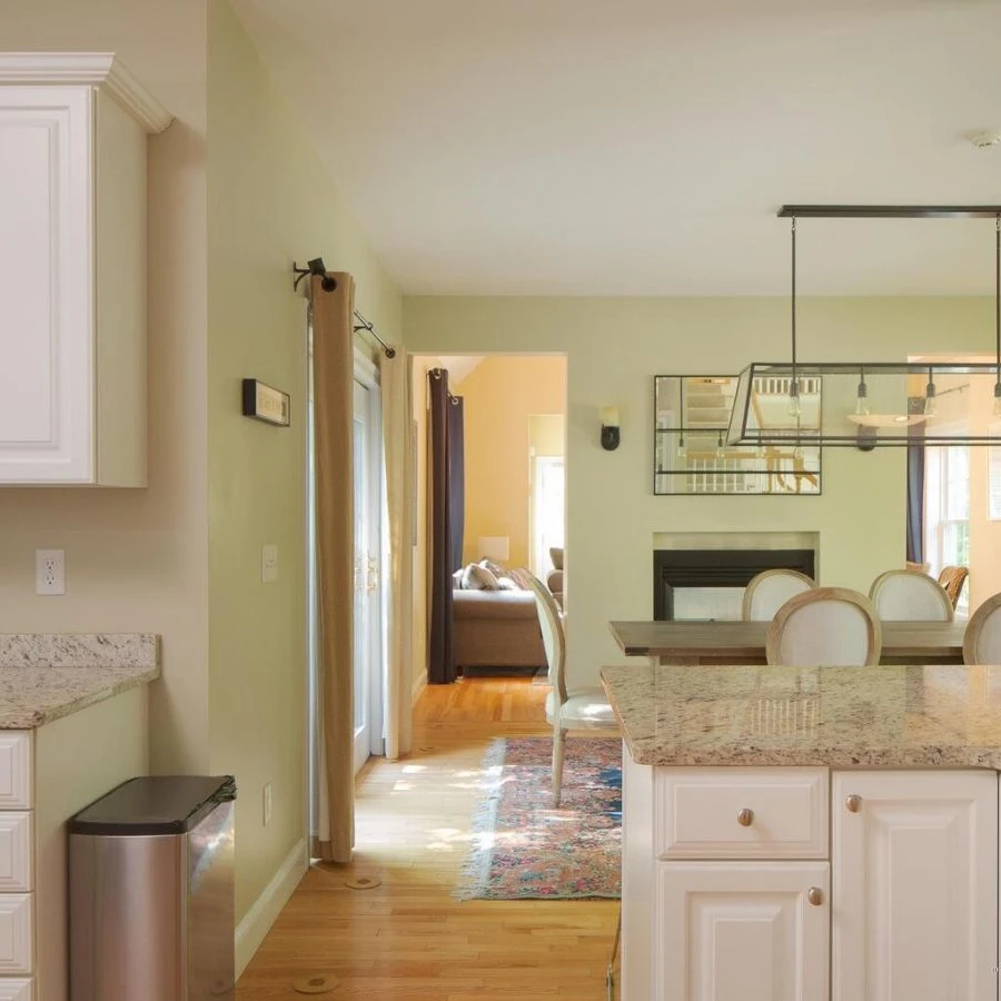 Jean Knapp Rentals-38 Blue Heron, Ogunquit - Walk to town and beach!-image-9