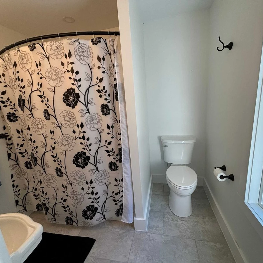 Jean Knapp Rentals-Downtown Ogunquit Single home, 3 Bedroom -image-16