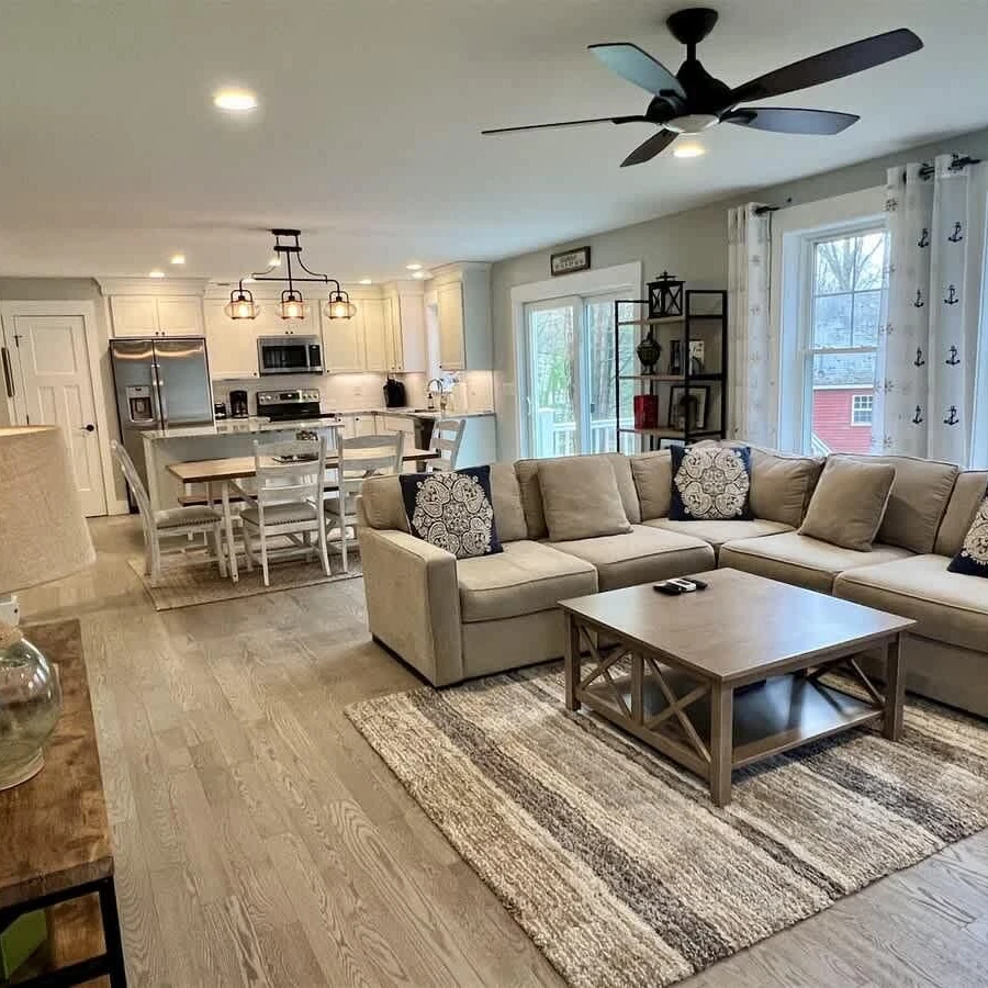 Jean Knapp Rentals-Maple Street Getaway!-image-10