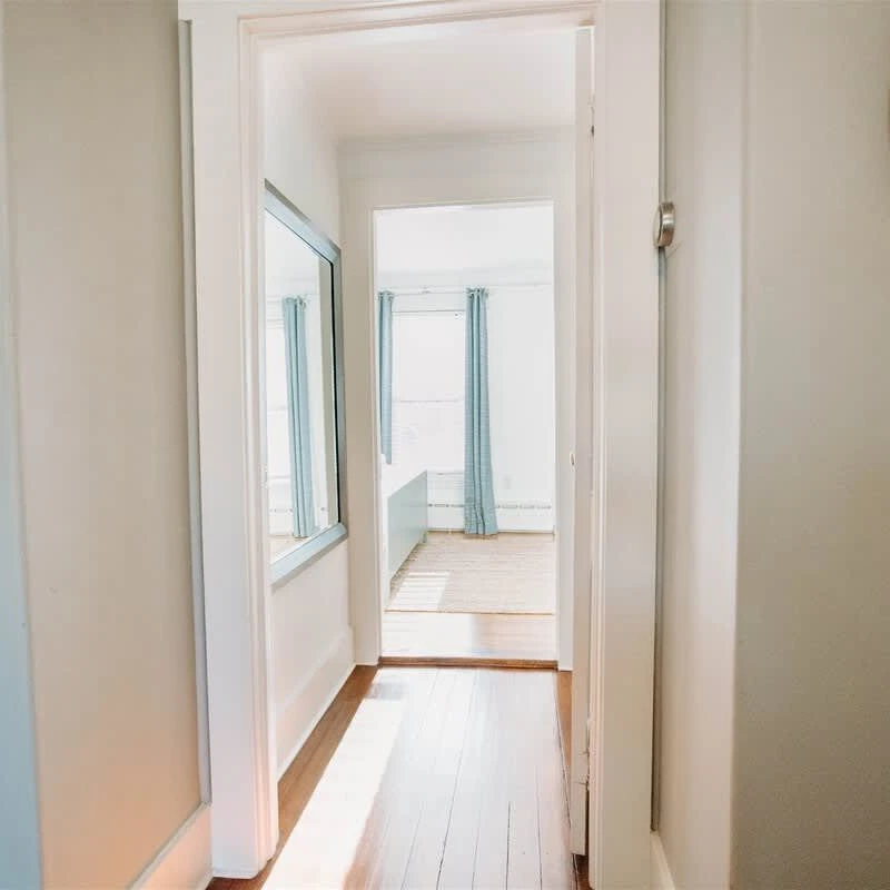 Jean Knapp Rentals-Pet Friendly 6 Bedroom 5 Bathroom Home in Center of town.-image-22